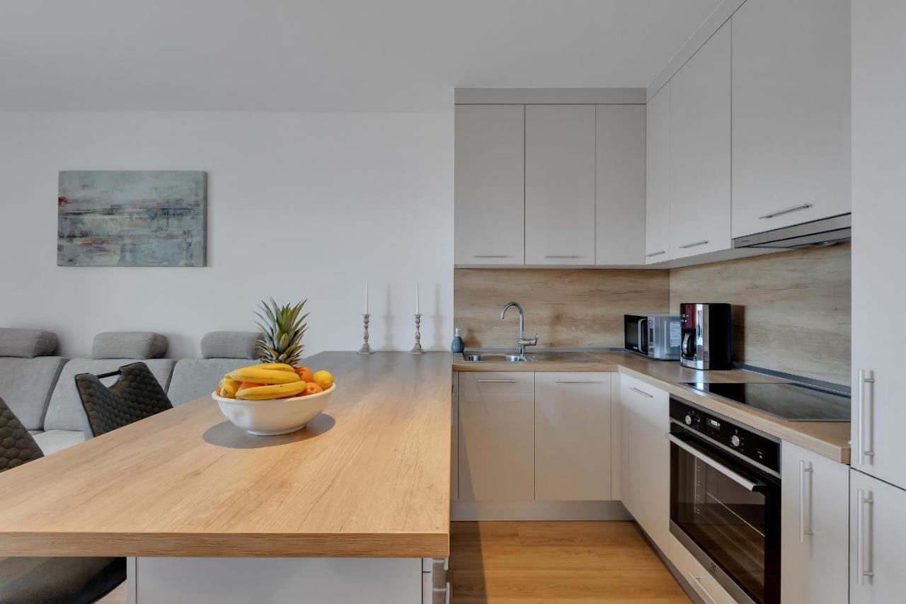 Apartman Elite มาคาร์สกา ภายนอก รูปภาพ