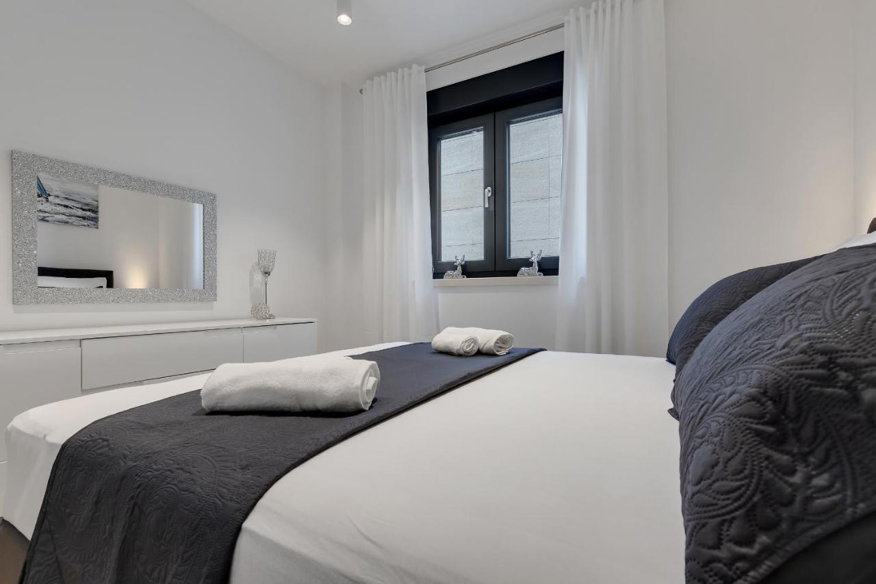 Apartman Elite มาคาร์สกา ภายนอก รูปภาพ