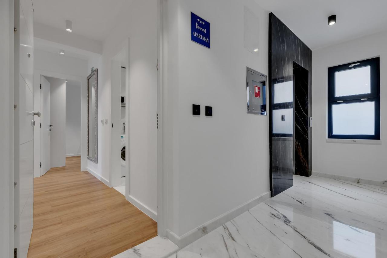 Apartman Elite มาคาร์สกา ภายนอก รูปภาพ
